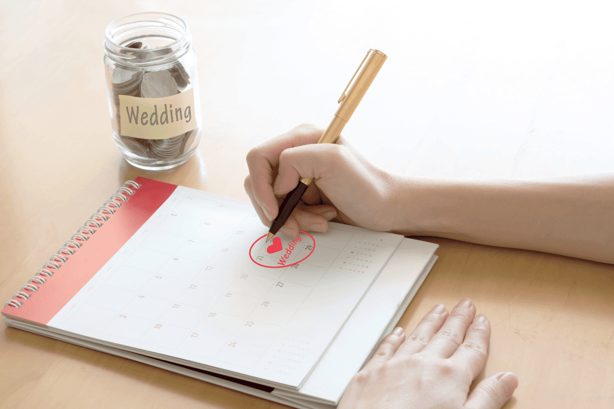 How to save up for a wedding, even with minimum wage!