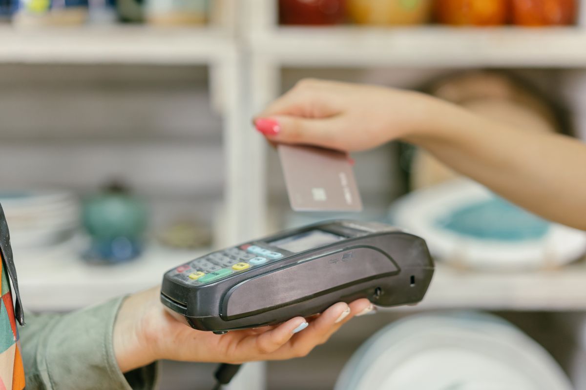 Keuntungan transaksi menggunakan kartu kredit di luar negeri, nggak cuma dapat cashback!