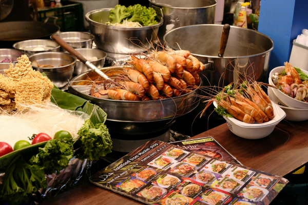 Rekomendasi 10 spot kuliner di Thailand yang harganya terjangkau dan halal