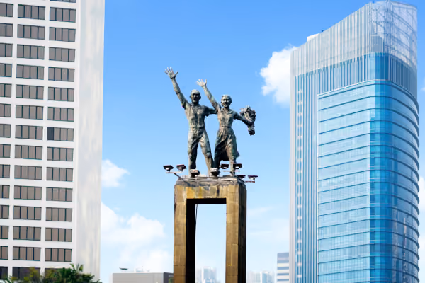 Ingin keliling Kota Jakarta tanpa keluar banyak biaya? Kamu harus tahu tips ini!