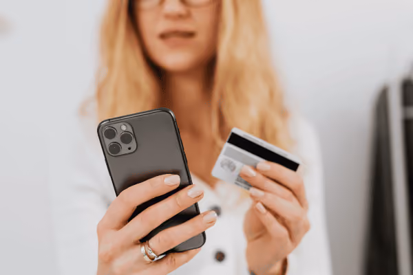 Apa itu authorized user dalam kartu kredit? Ini risiko dan keuntungannya!