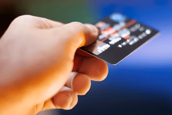 Kenalan dengan secured credit card buat kamu yang sulit lolos verifikasi: pengertian, manfaat, dan cara kerjanya