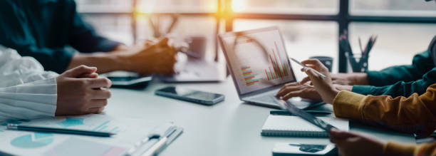 How Pricing Roles Differ Across B2B, B2C, And Direct-to-Consumer
