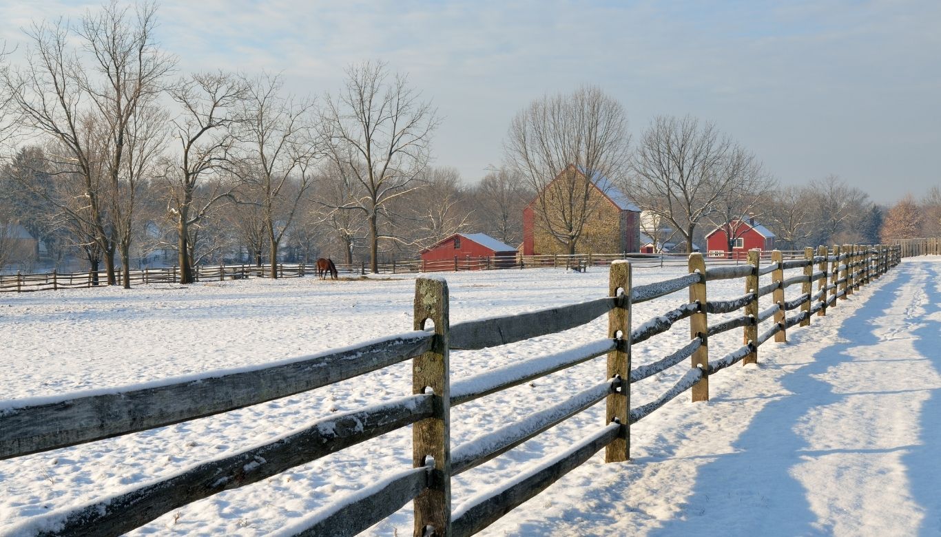 can you install a fence in the winter