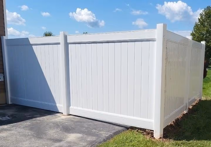 Trusted Fence Contractors in Irondequoit