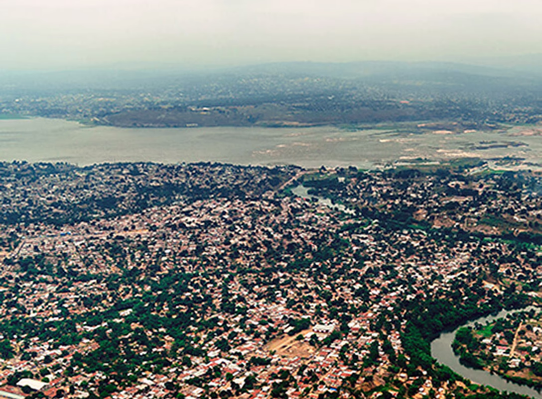 Taara’s links start beaming high-speed connectivity from Brazzaville to Kinshasha across the Congo River.