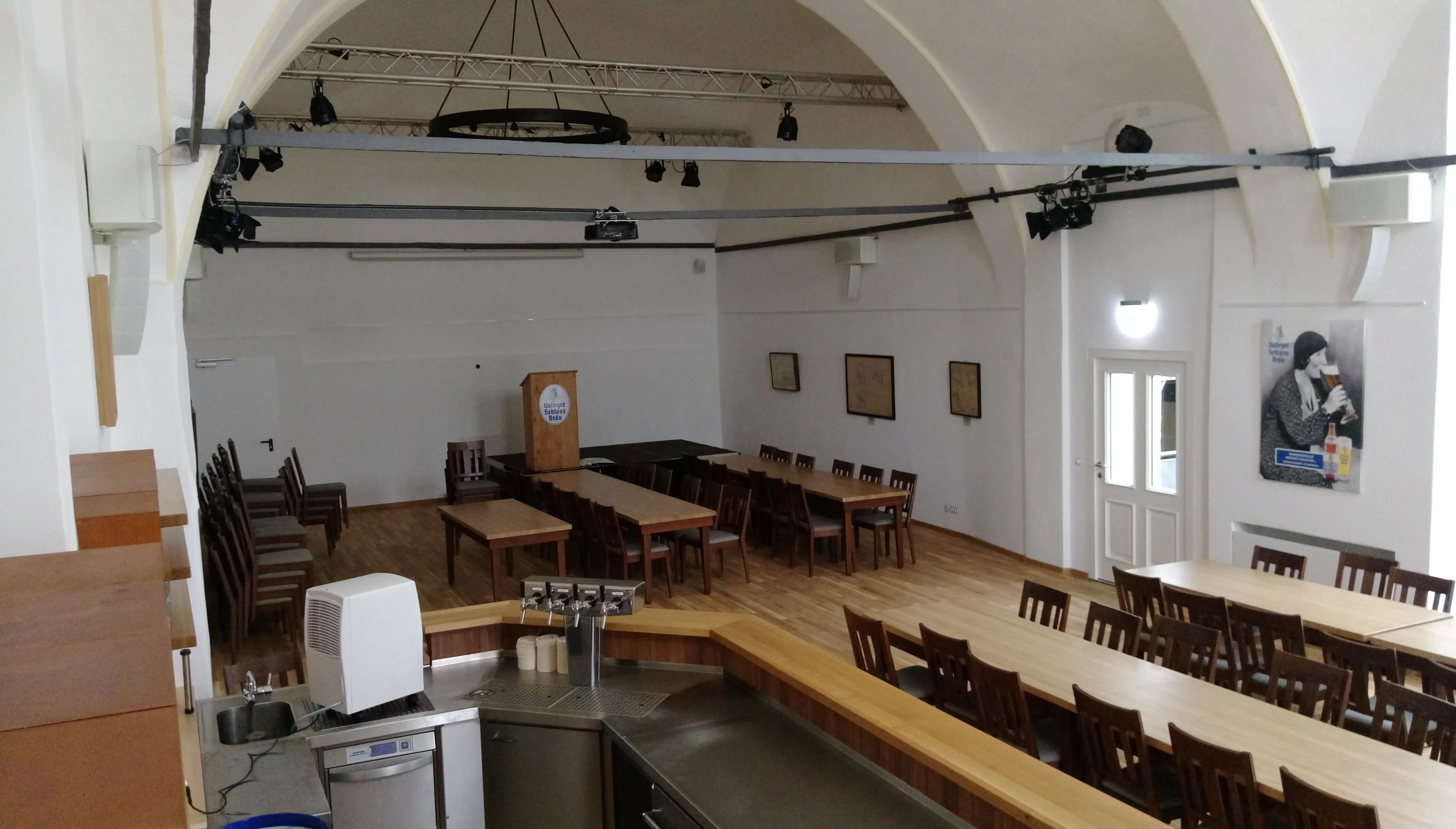 Aufenthalts- oder Veranstaltungsraum im Ausbau
