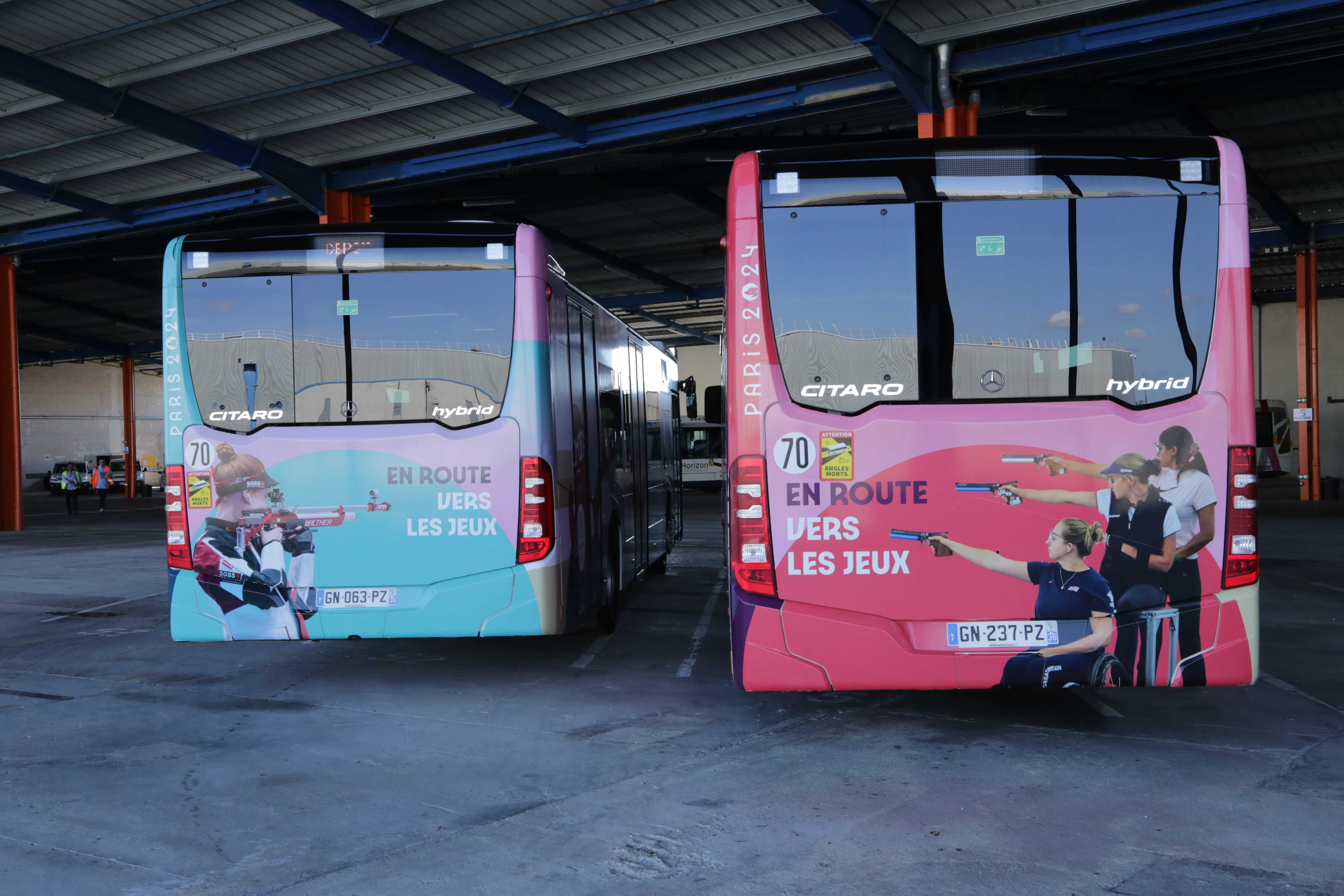 Red Porsche moving fast