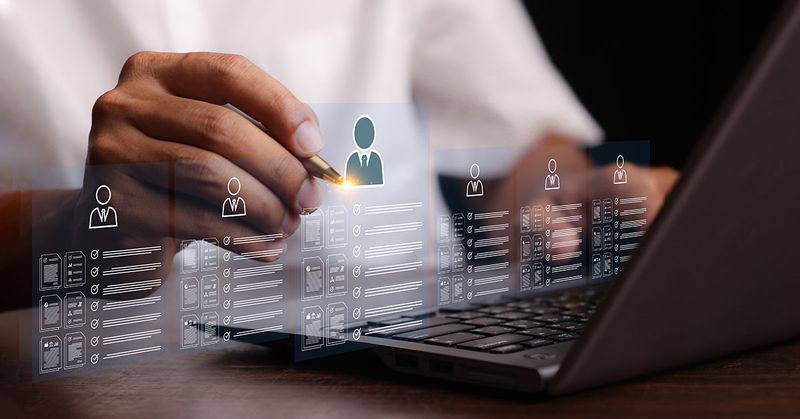 Why Companies in Dubai Are Switching to the Best HR Software Solutions