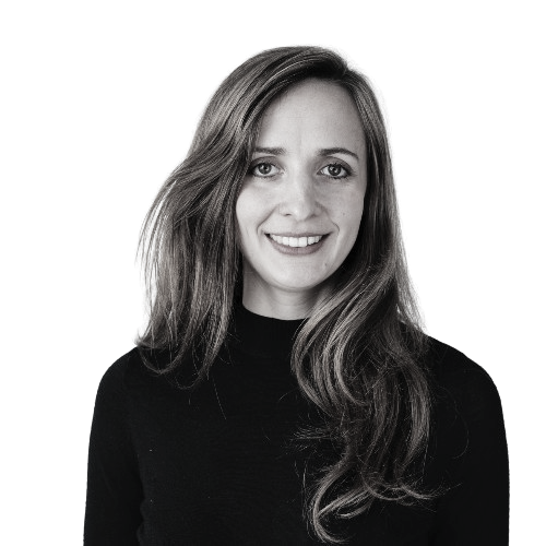 Porträtfoto von Laura Krentzlin, Innovation Coach, Mediatorin bei Dark Horse Academy.
