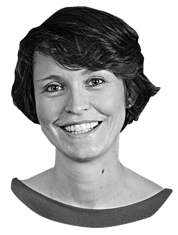Porträtfoto von Maria Hoppe, Consultant & Trainerin bei Dark Horse Academy.