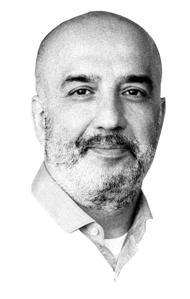 Porträtfoto von Erkan Karakoç, Co-Founder & CEO @DHWS bei Dark Horse Academy.