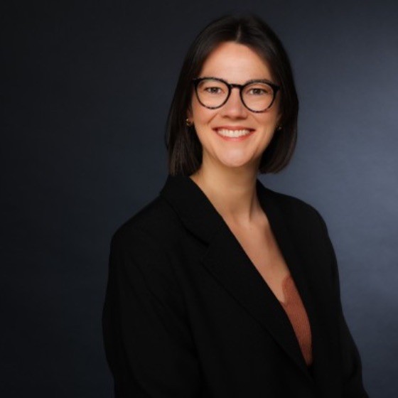 Porträtfoto von Katrin Werken, Projektleitung Revier-Akademie.
