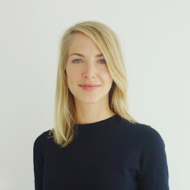 Porträtfoto von Bernadette Brähler, Lead Marketing & Growth.