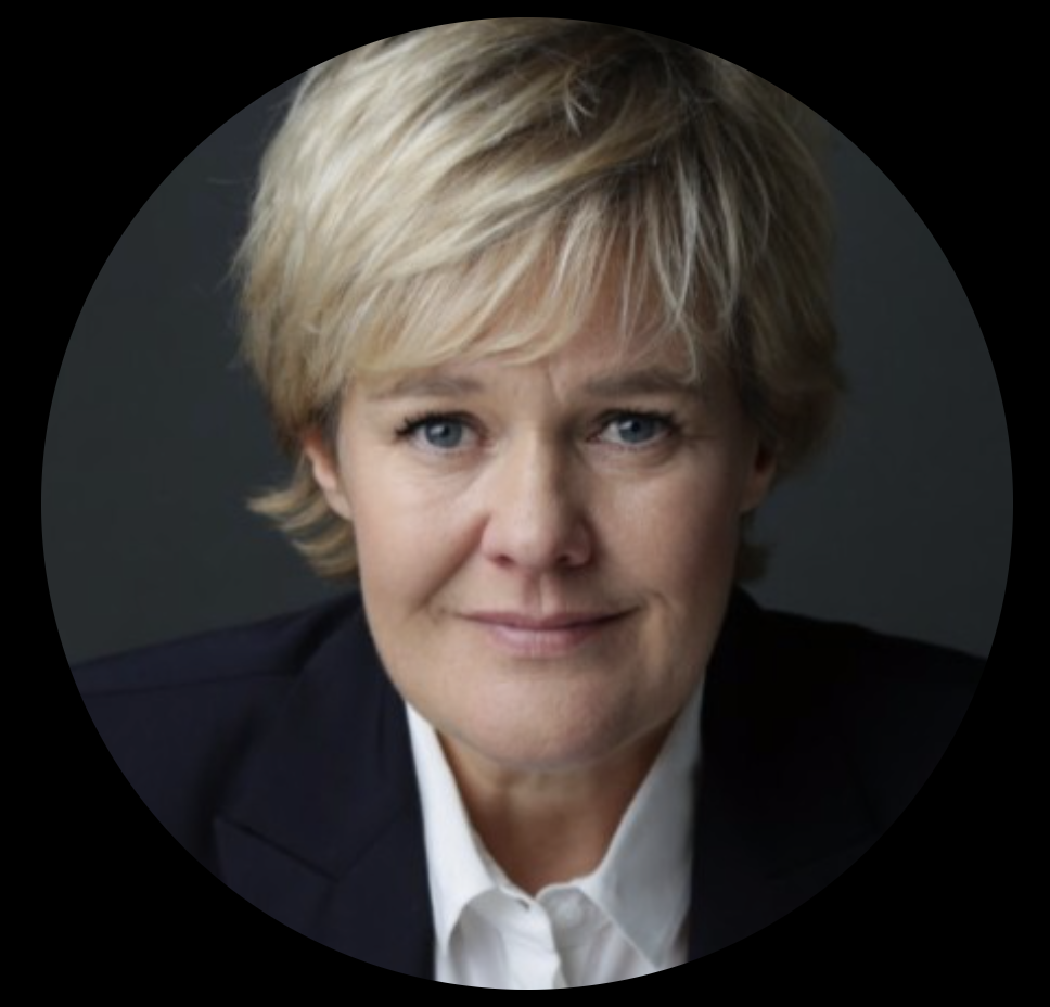 Porträtfoto von Ariane Ernst, Business coach für Change Management und Führung im Mittelstand.