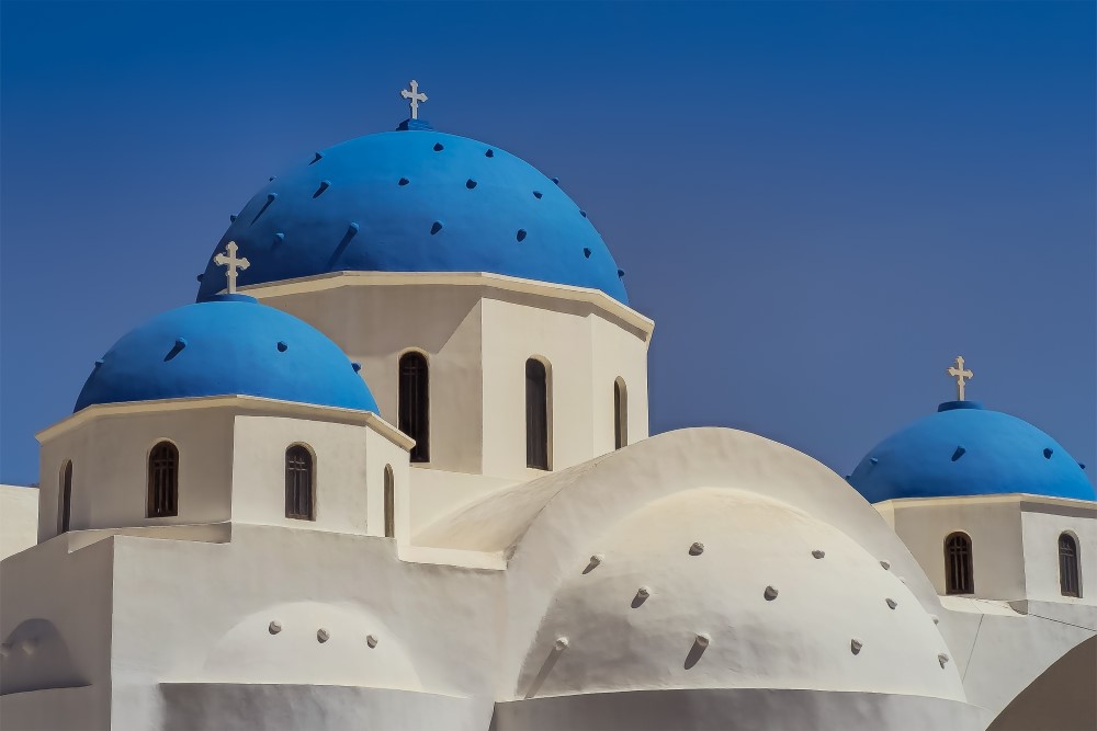 From Gable to Butterfly: A Look at 12 Types of Roof Shapes