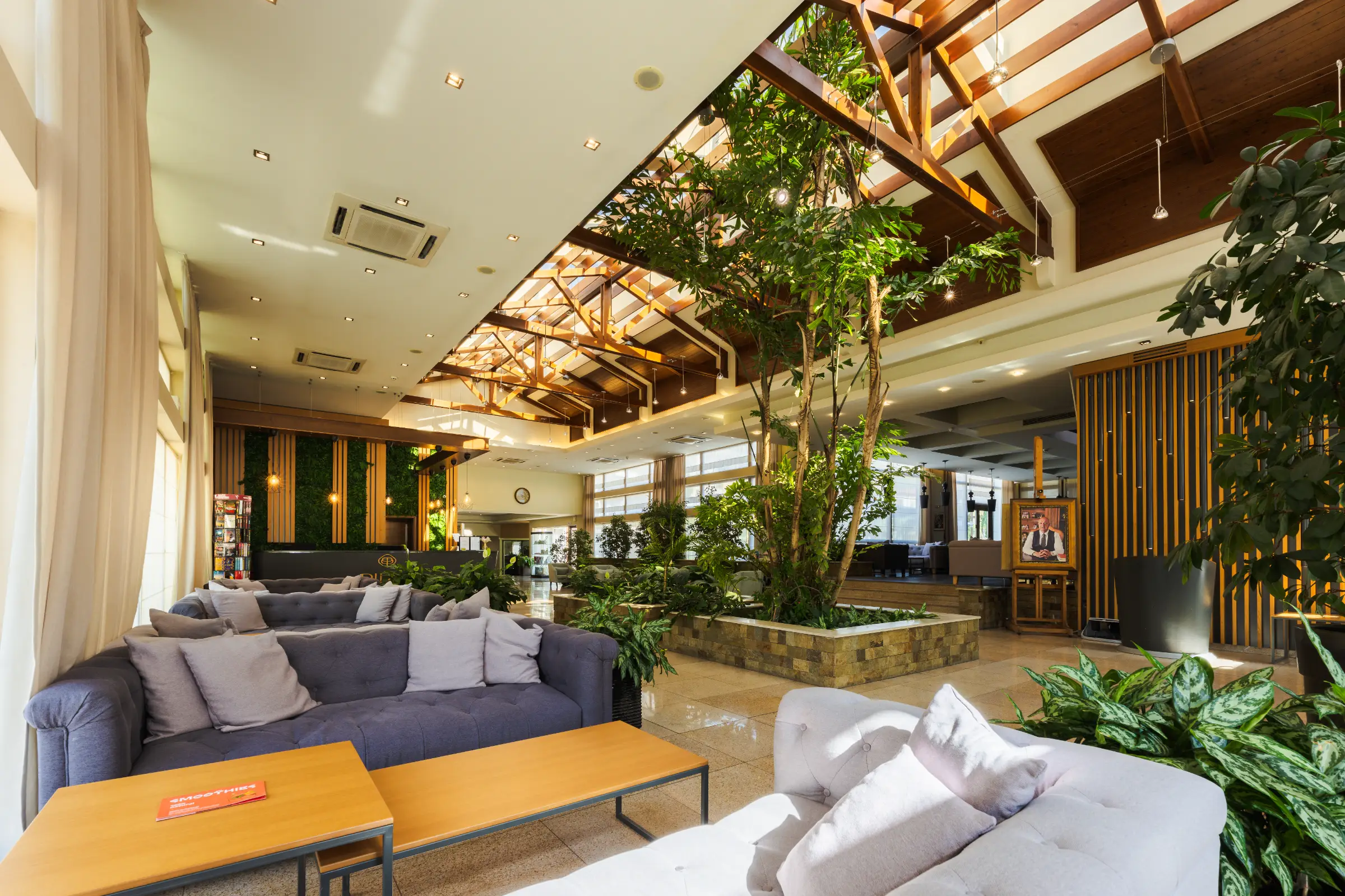 park-hotel-pirin-lobby-bar-1