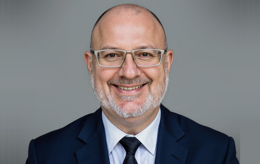 Elementary Principal Gary Bradshaw (M.A.)