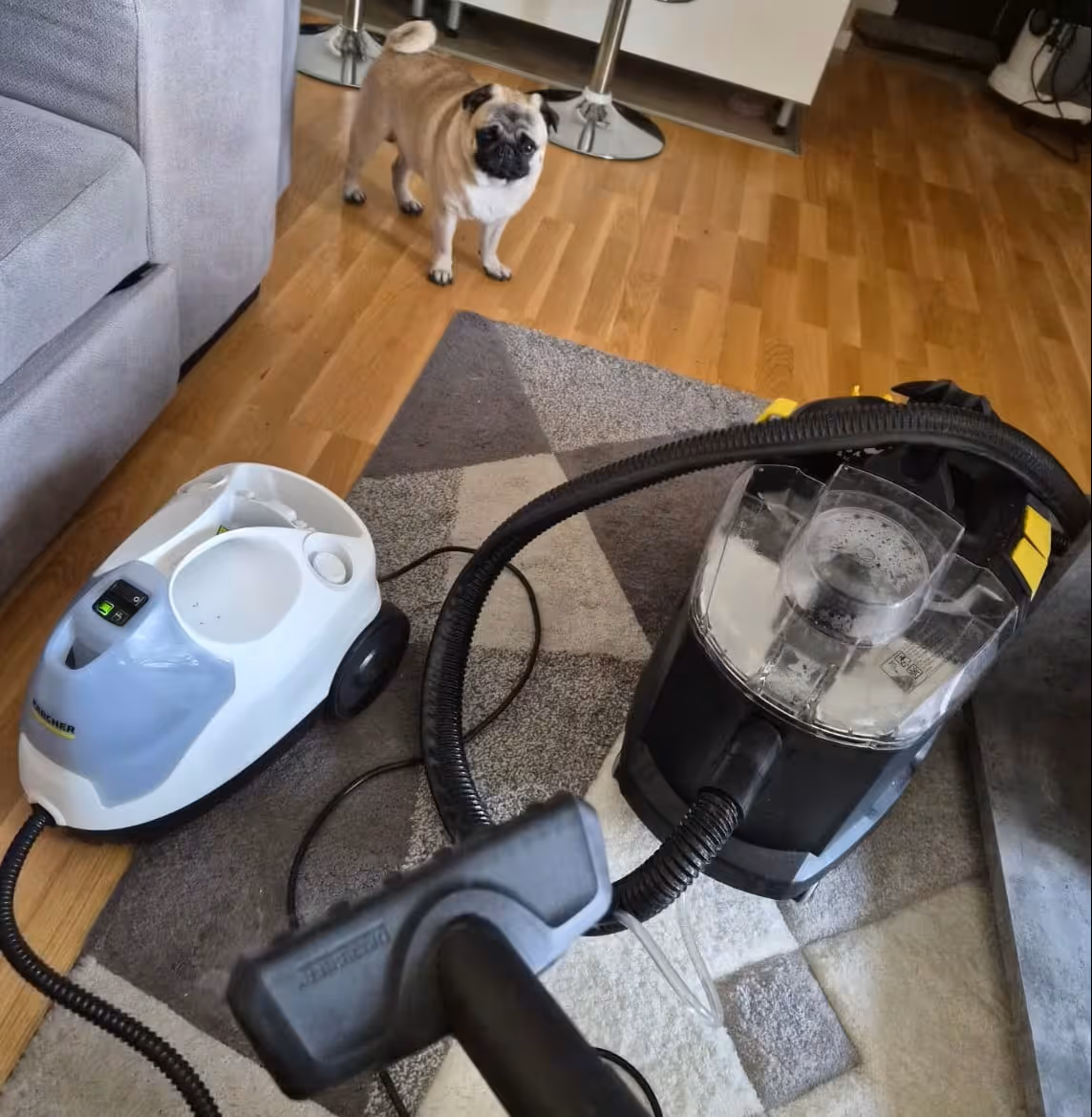 Slika tehničara na poslu