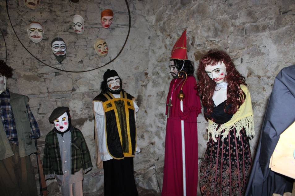 Ospite nella piscina riscaldata interna