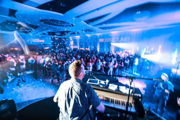 Illinois fundraiser dueling pianos