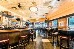 Howl2GO at Gibsons Bar & Steakhouse