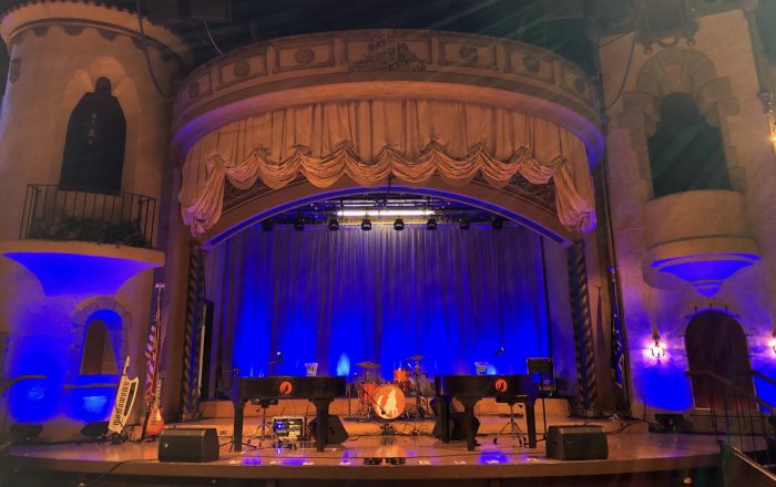 Book dueling pianos Indiana