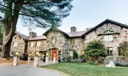 Howl2GO at Willowdale Estate