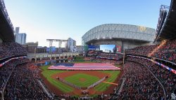 Howl2GO at Minute Maid Park
