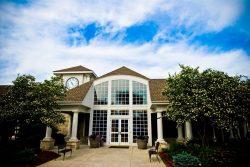 Howl2GO at North Shore Country Club