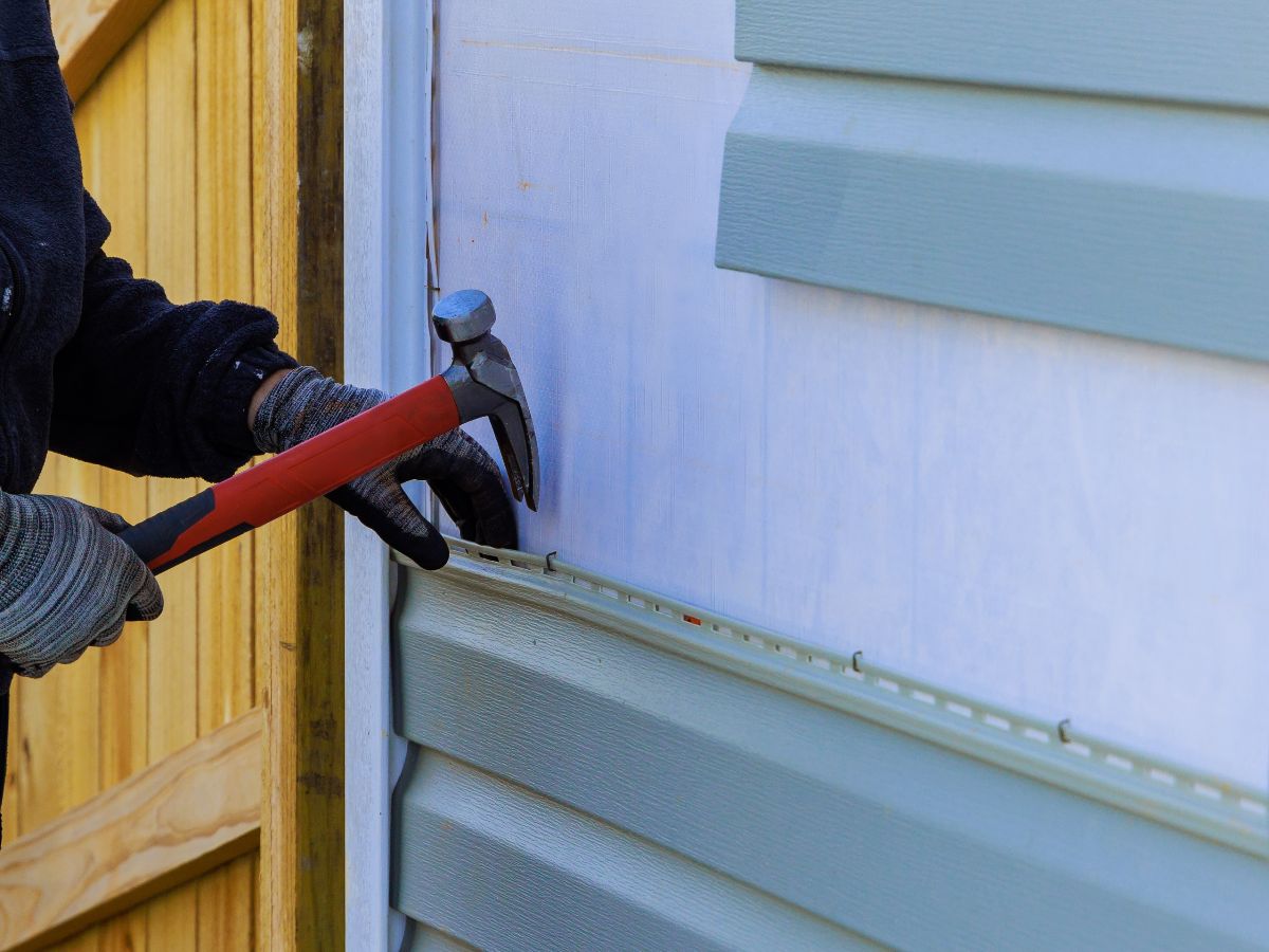 Stay Warm This Winter: How Quality Siding Protects Homes in Orillia and Surrounding Areas