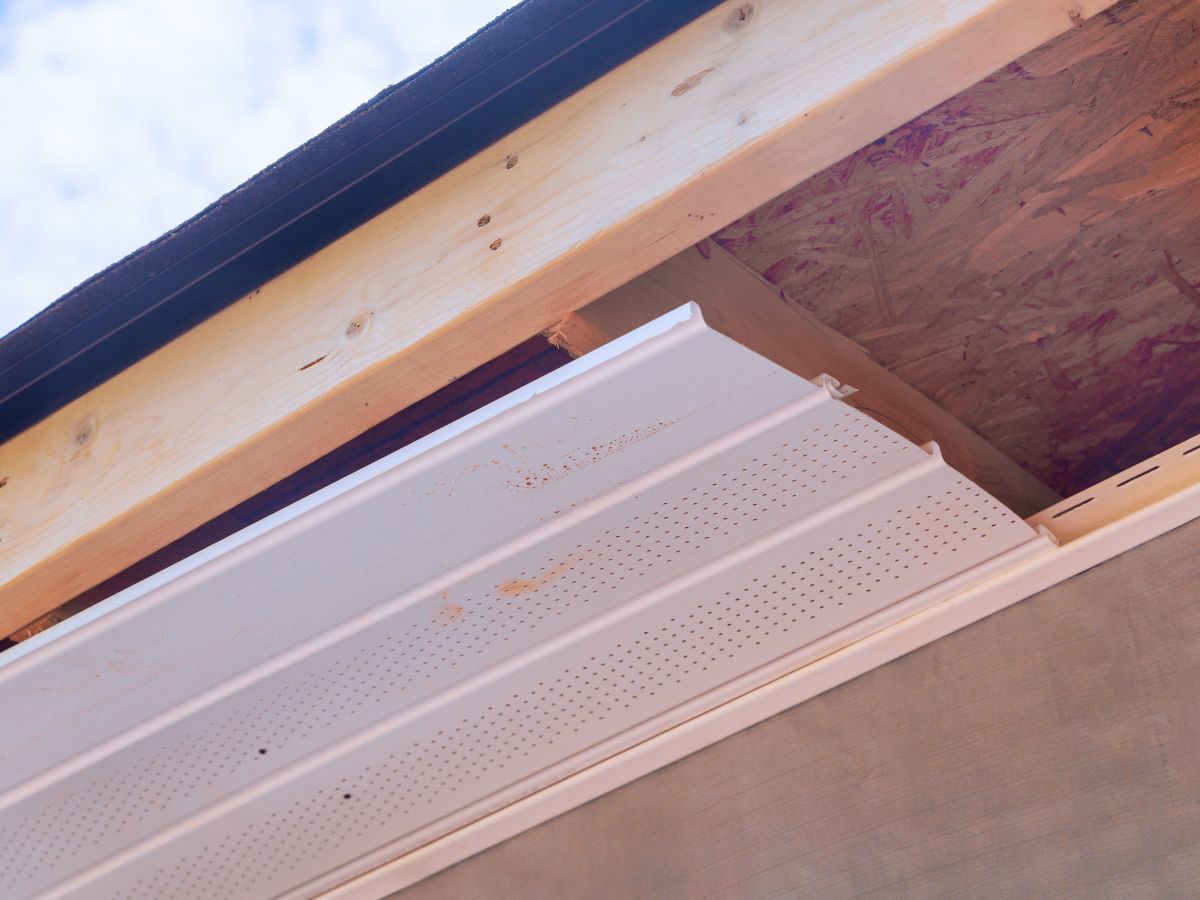 DIY Soffit and Fascia Repairs: When It’s Safe to Try and When to Call the Pros