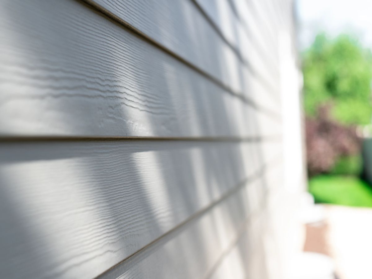 The Top Signs You Need to Replace Your Siding (Before It’s Too Late)