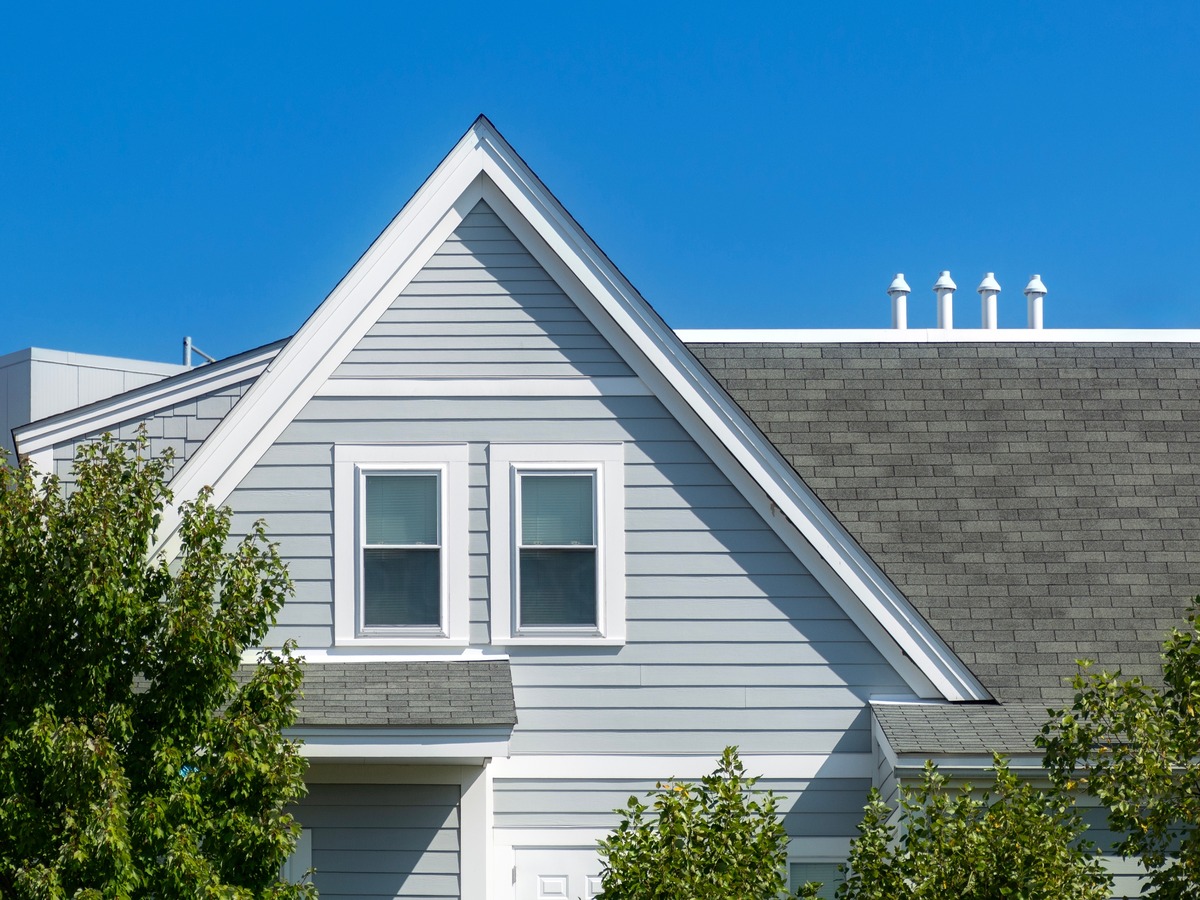 How To Increase Your Home's Energy Efficiency with the Right Siding and Insulation