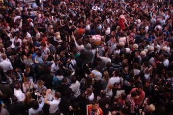 australia-people-street-scene