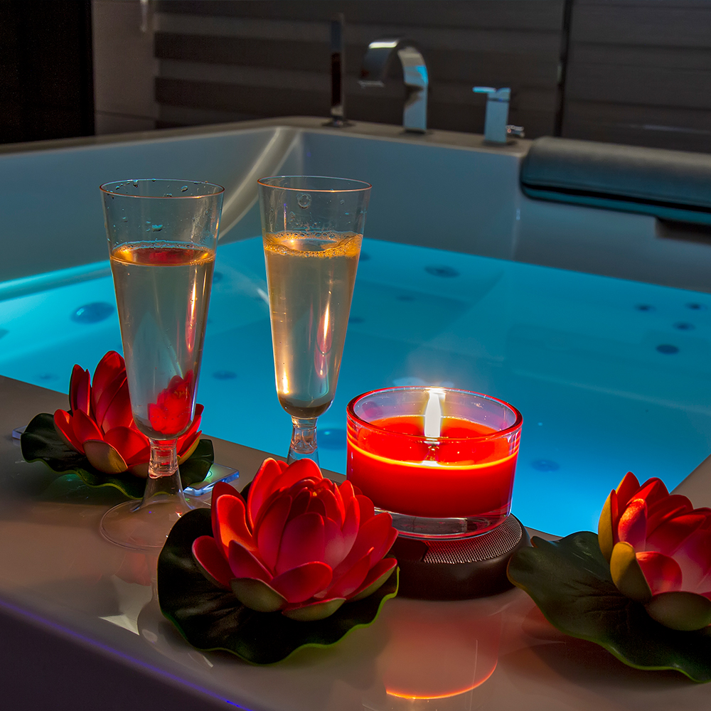 Aromatherapie-Kerzen für entspannende Behandlungen im FineSpa