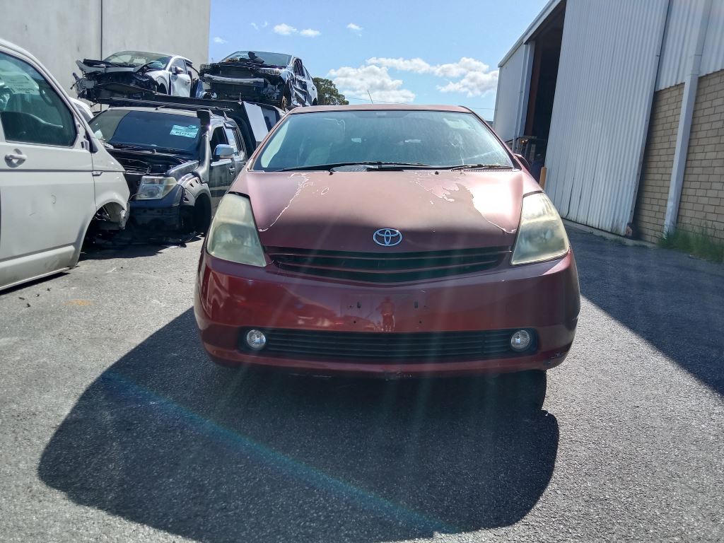 2004 Toyota Prius Hybrid Red