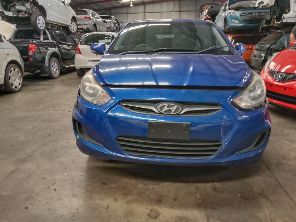 2012 Hyundai accent Blue