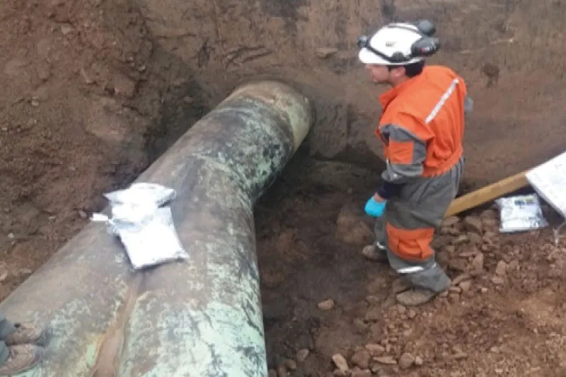 Inspection of large-diameter pipe prior to UPS Emergency Bandage application