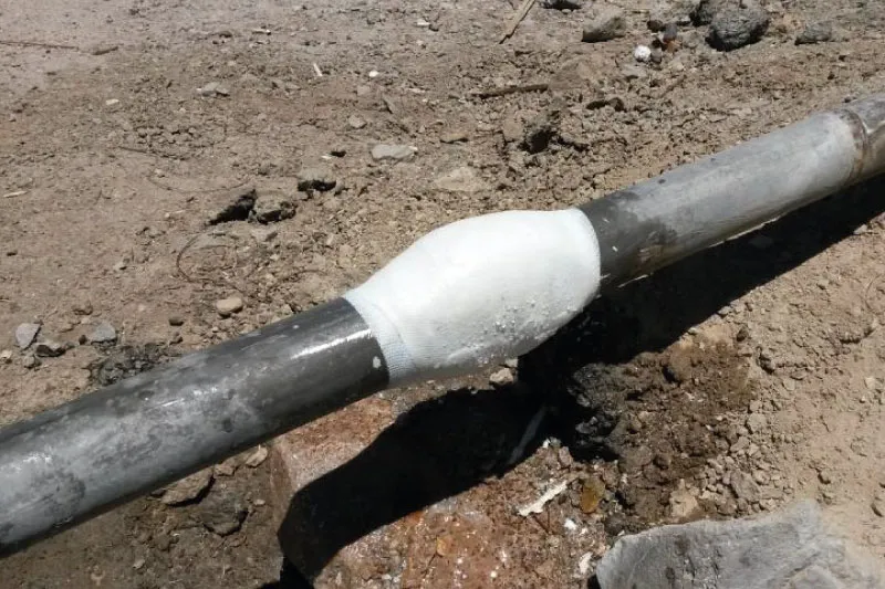 UPS Emergency Bandage reinforcing epoxy plug to ensure long-term pipe leak protection