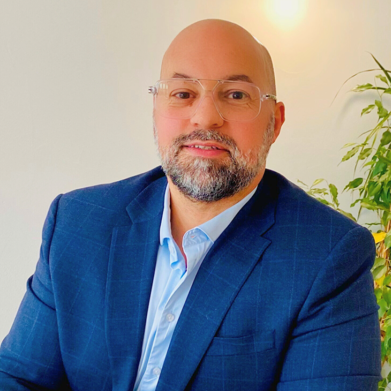 Portrait de Nordine Mouaouia, consultant immobilier