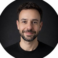 Porträt von Daniel Bastam, Geschäftsführer der Advanced Mold Solutions UG