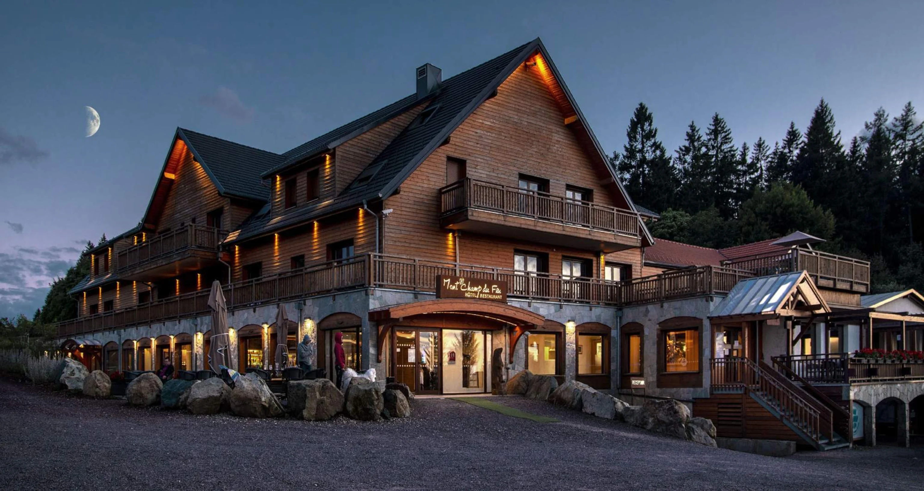 Hôtel Restaurant Mont Champ du Feu situé à Belmont, destination touristique avec opportunités d’emploi saisonnier