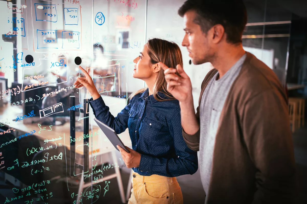 Als Unternehmer:in ein erfolgreiches Team aufbauen: Mitarbeiterentwicklung
