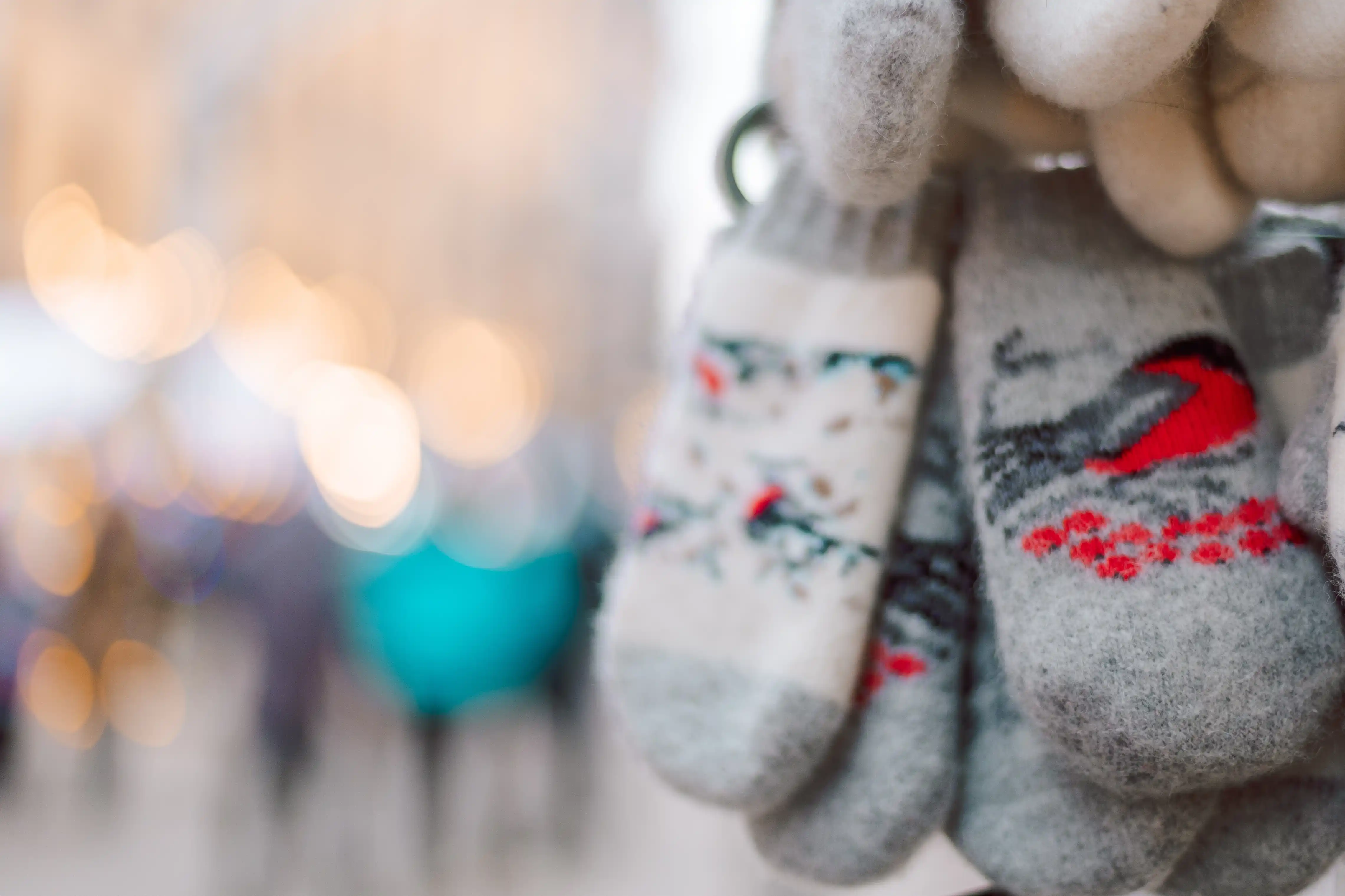 knitted winter gloves