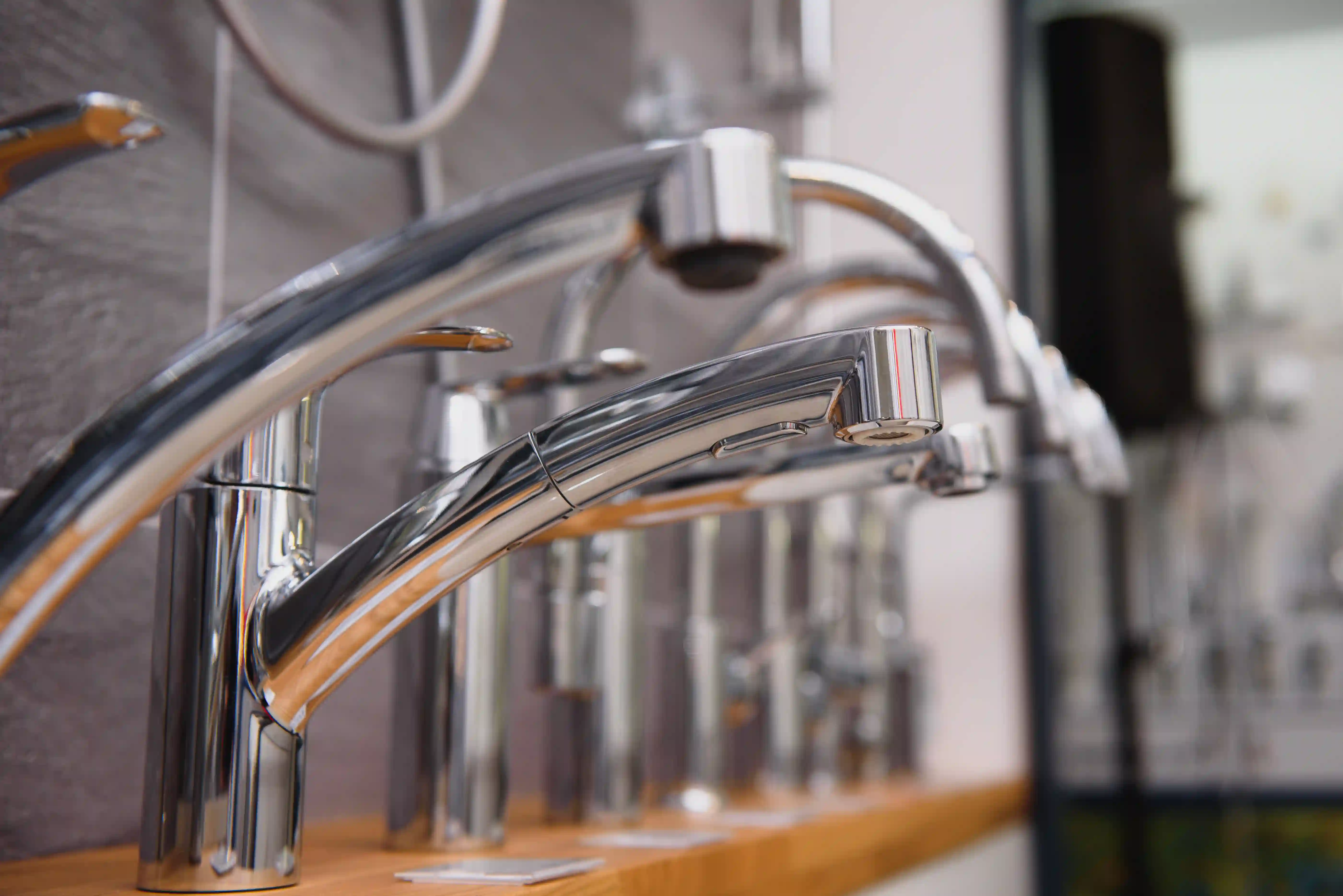 kitchen sink faucets in hardware store