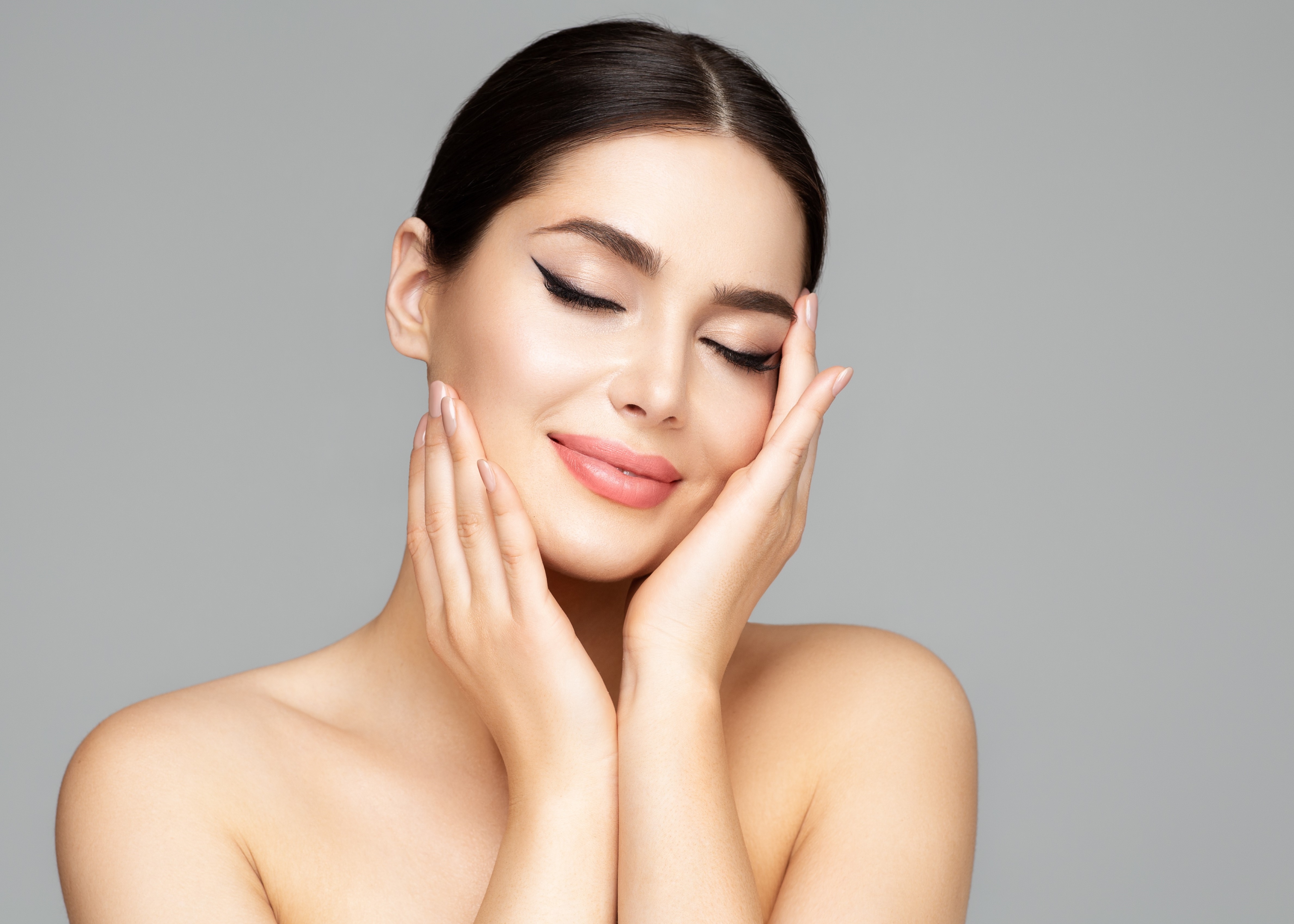Non-surgical skin rejuvenation with Eterna RF