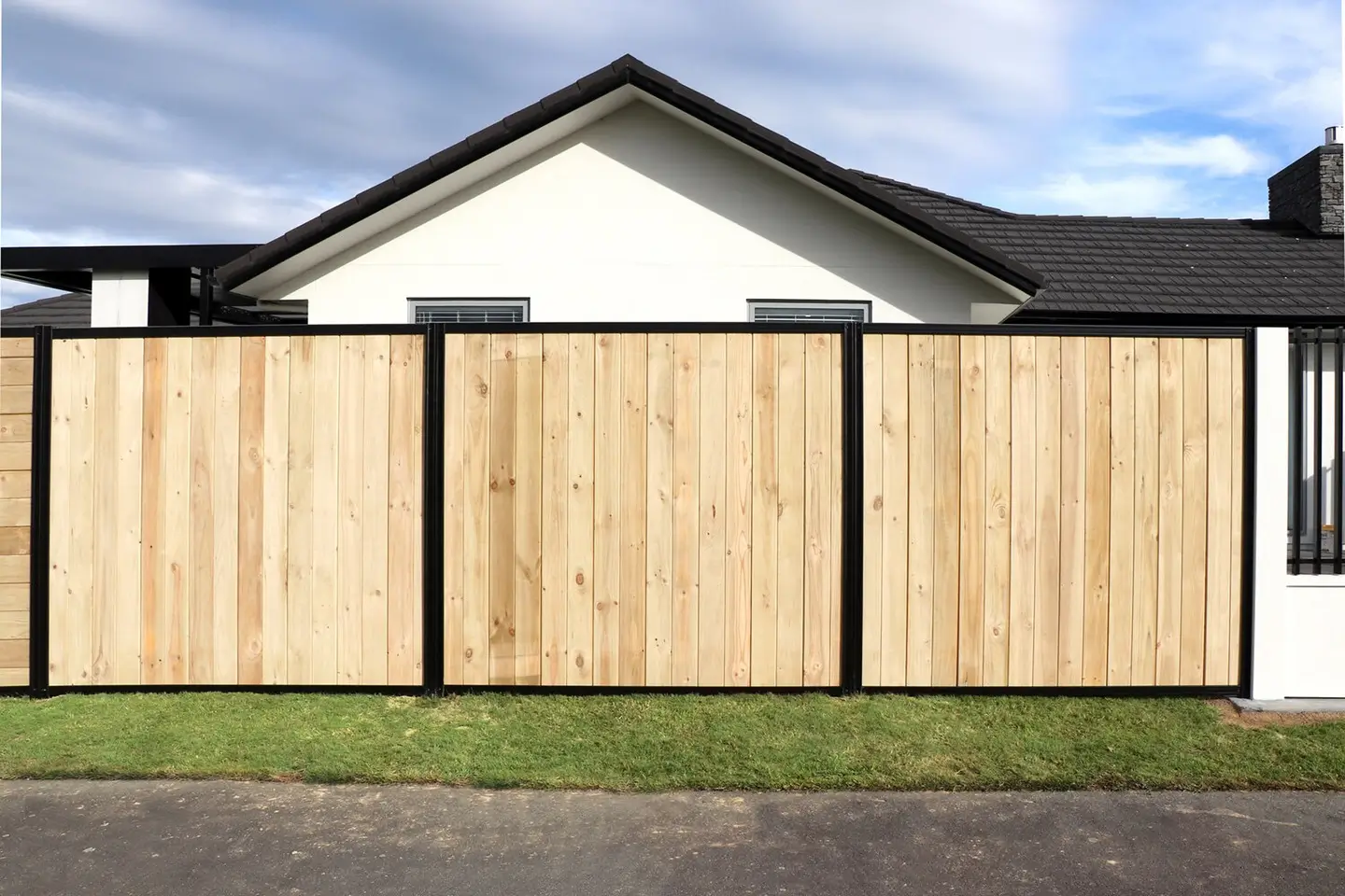 FenceLine Exterior Planks