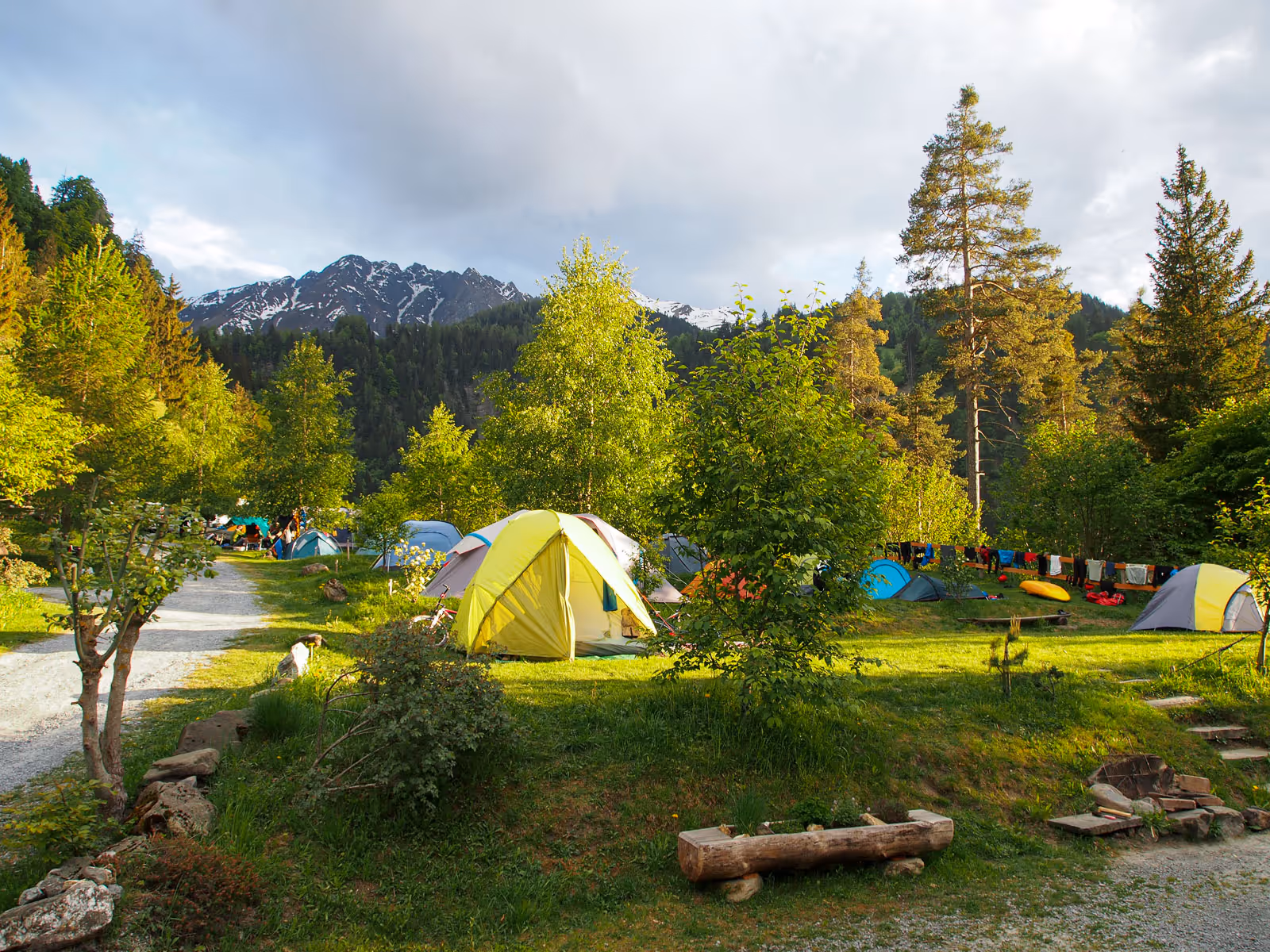 Zeltplatz im Sonnenbad