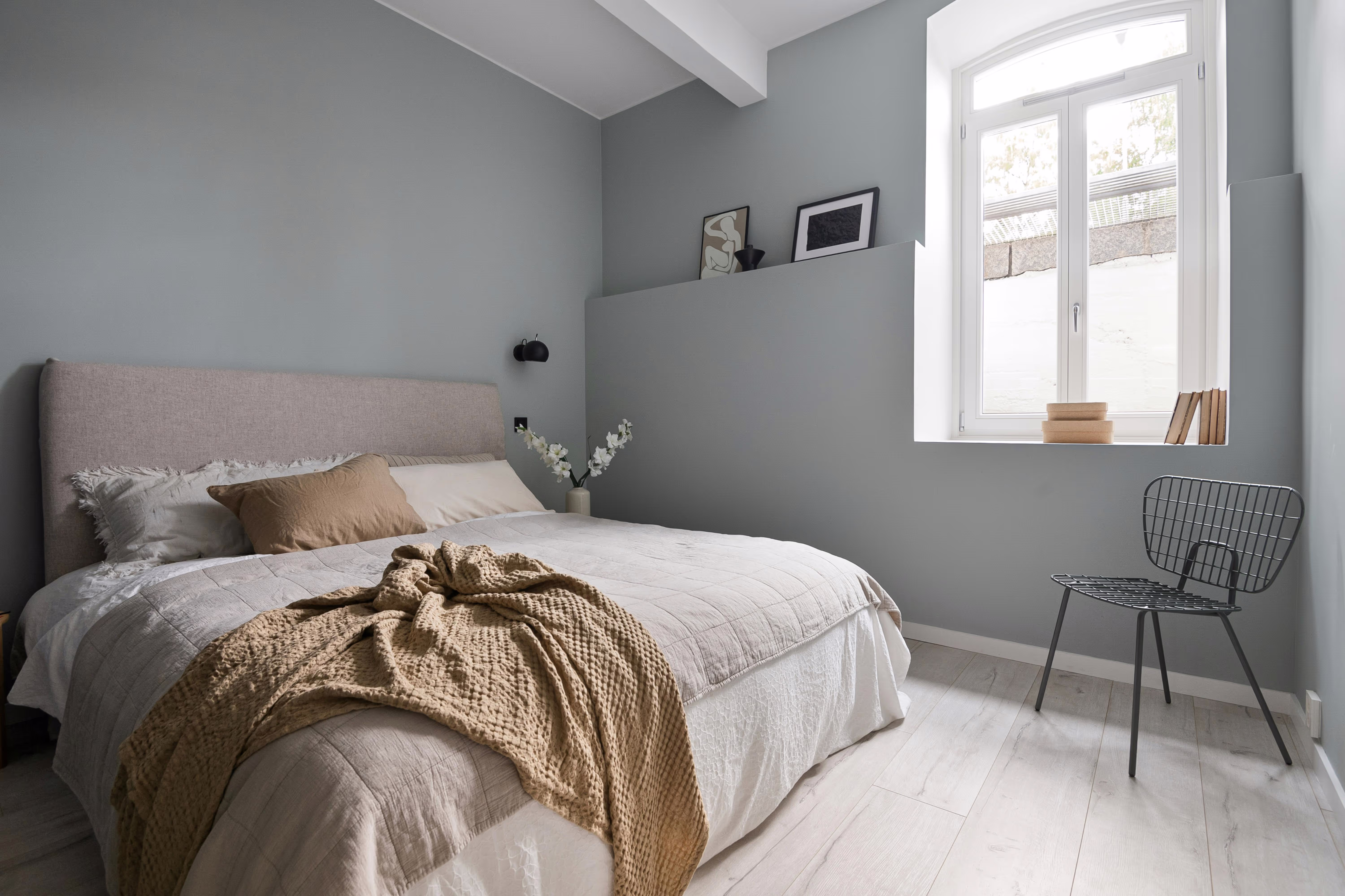 A comfy and clean looking bedroom